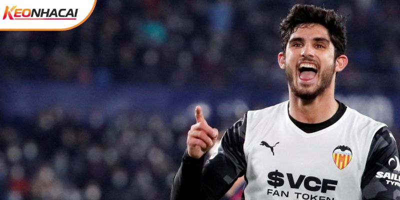 Levante vs Valencia luôn diễn ra quyết liệt Levante vs Valencia luôn diễn ra quyết liệt