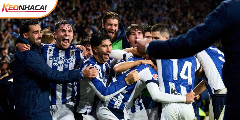 Lịch sử nghiêng về đội chủ nhà